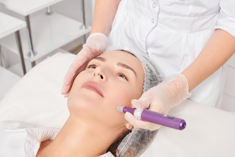 beautician-makes-mesotherapy-injection-rejuvenation-woman-face-procedure-beauty-salon_77829-8737